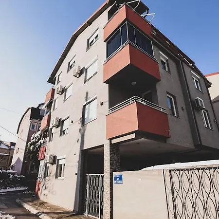 Urban Flat In Bitola Apartment Exterior photo