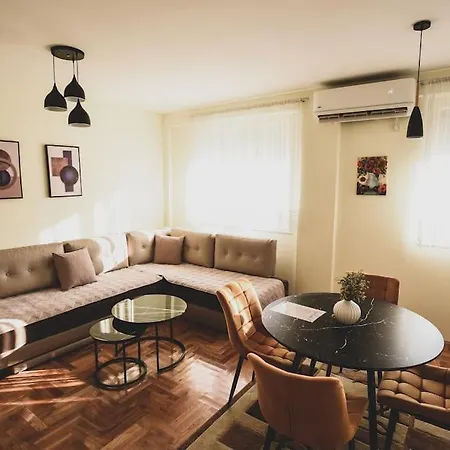 Urban Flat In Bitola Apartment Exterior photo